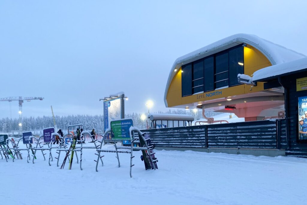 Station télésiège ski à Levi